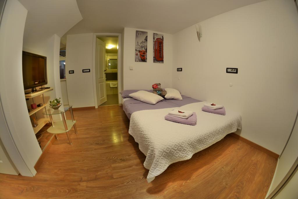 Apartment Arpa Laibach Zimmer foto